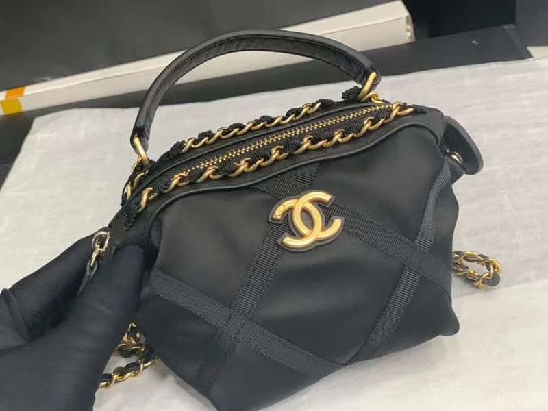 Spacious And Discounted Bags CNL2 Zynteeq 157