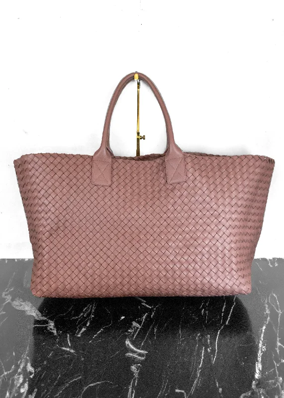 Bags For Minimalist And Functional Design Bottega Veneta Nappa Intrecciato Medium Barcelona Cabat Tote