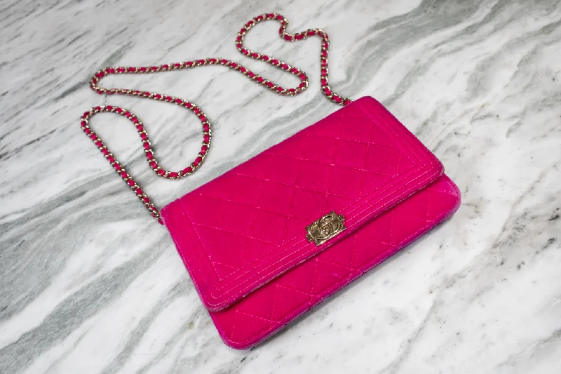 Eco-Friendly Bags With Discounts Chanel Velvet Boy Wallet On Chain