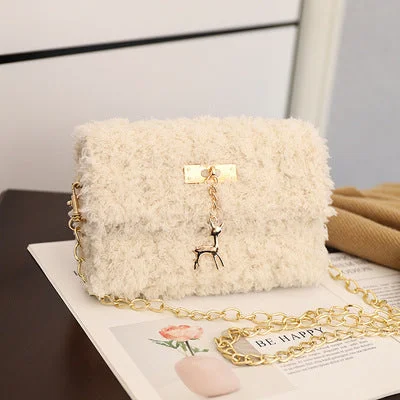 Little deer card whose white material package