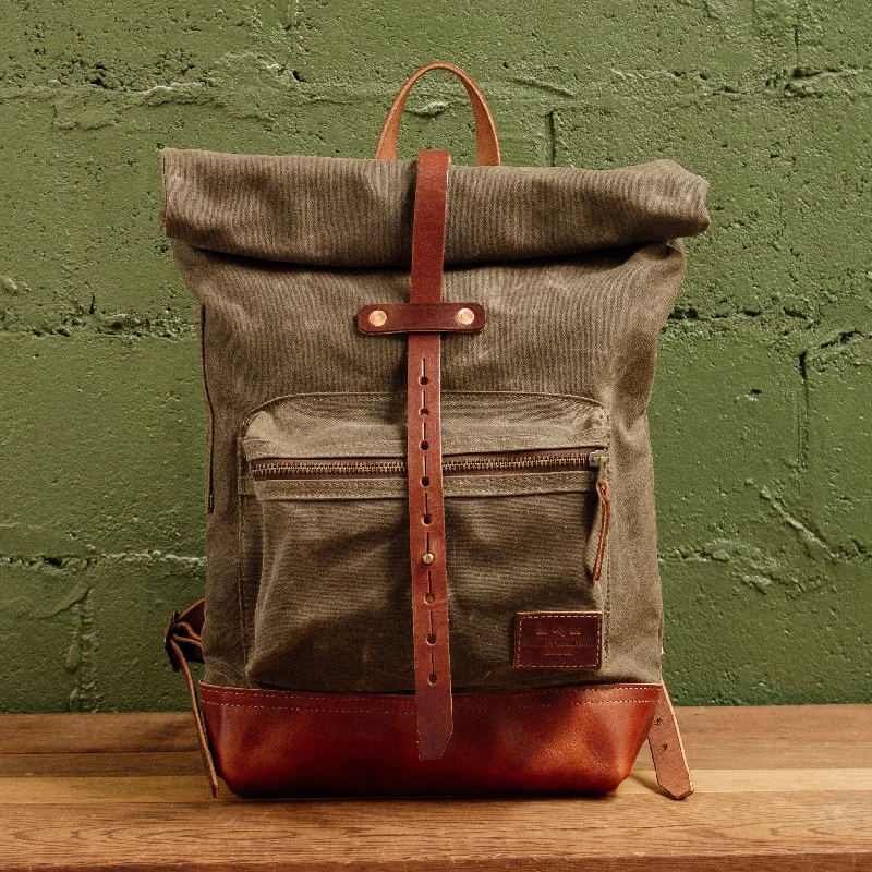 Bags For Sporty And Athletic Styles The Biographer - Field Tan