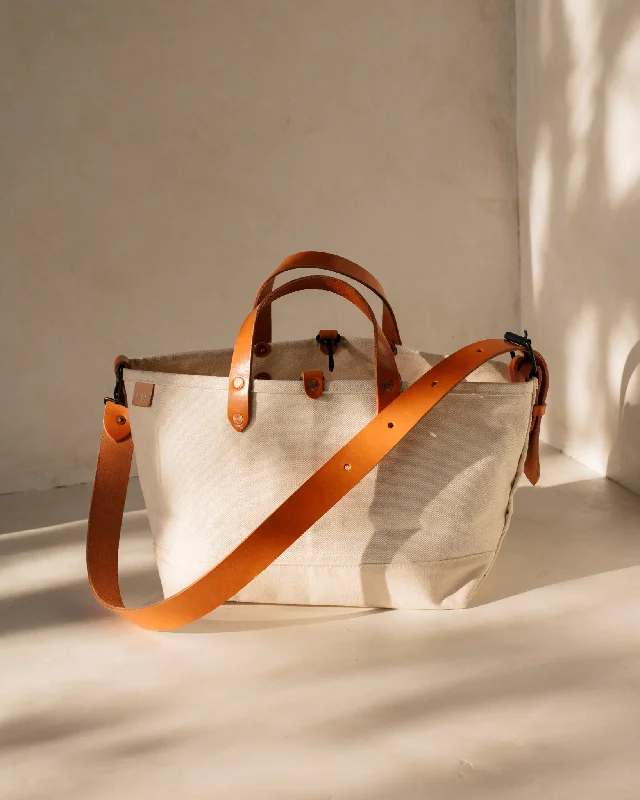 Stylish Bags For Fashion Bloggers Boat Tote - Medium