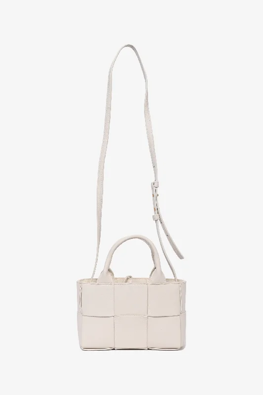 Minimalist Bags For Clean And Modern Aesthetics Bottega Veneta White Leather Mini Arco Tote with Strap