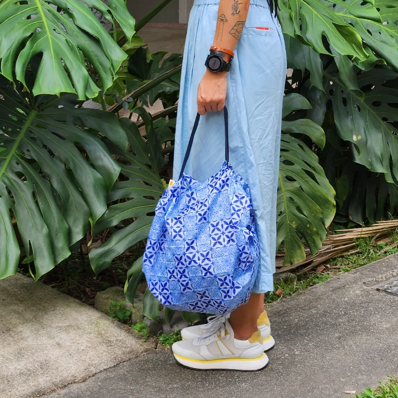 Tsa-Approved Bags For Hassle-Free Airport Security Instantly Fold Shopper Bag Mix Blue Tile