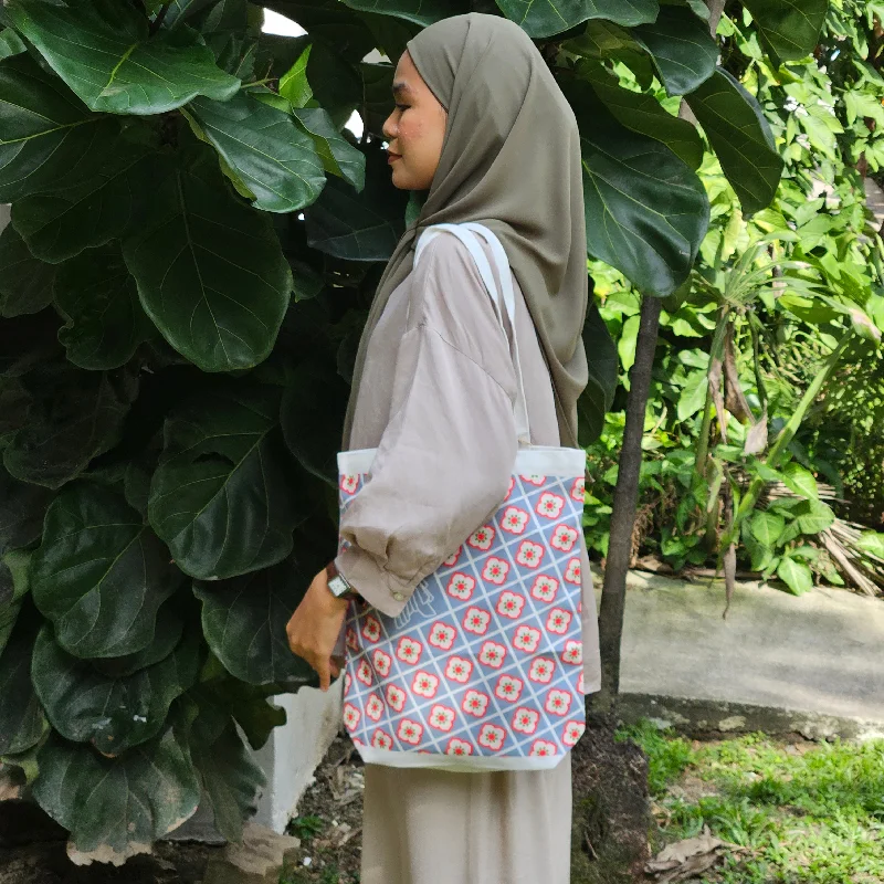 Bags With Seasonal Sales Peranakan Tote Bag - Grey