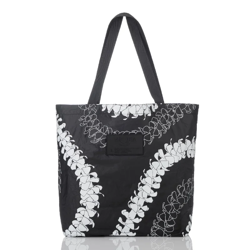 Senior Travelers Reversible Tote | Puakenikeni