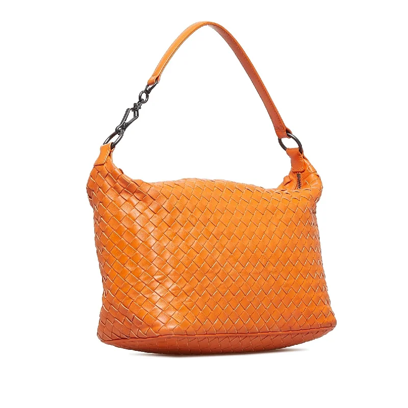 Bold Fashionistas Bottega Veneta Intrecciato Shoulder Bag (SHG-wvYcop)