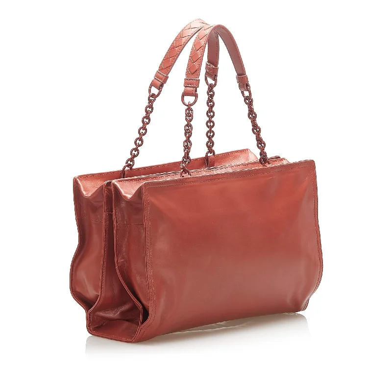 Spacious Bags With Holiday Promotions Bottega Veneta Leather Shoulder Bag (SHG-22372)