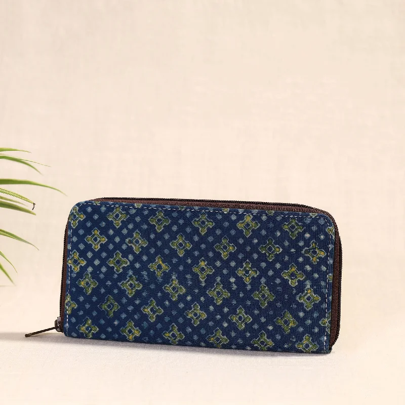 Urban Bags For City Life And Streetwear Fashion Blue - Handcrafted Block Printed Fabric Clutch Wallet