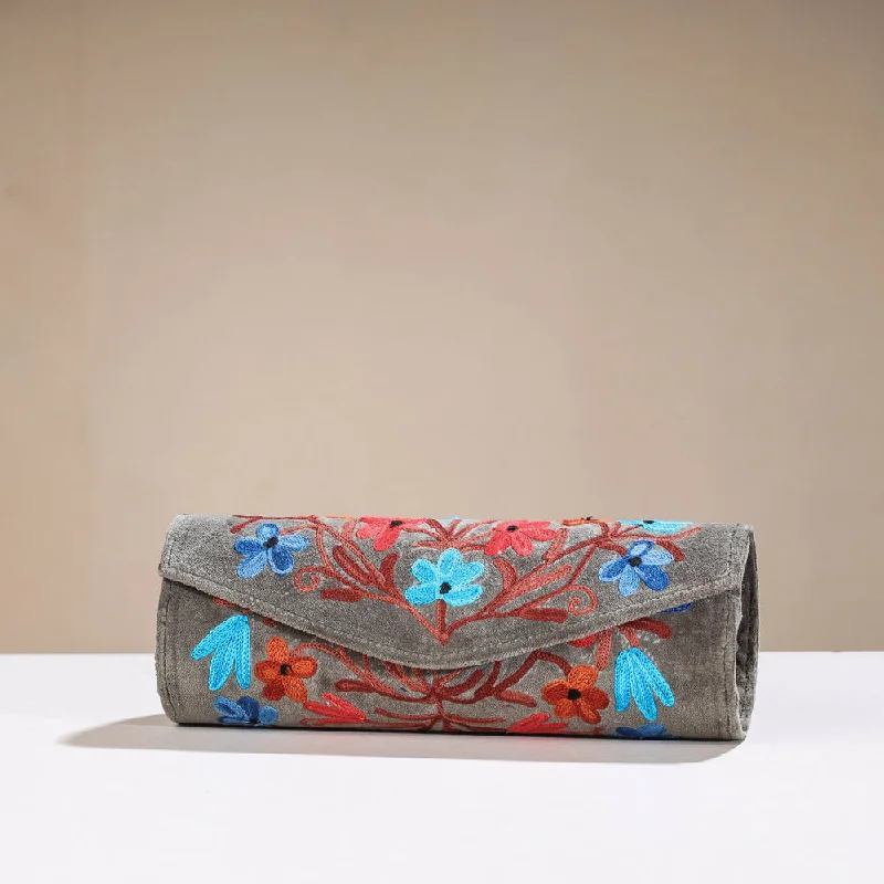 Compact Bags For Minimalist Travelers Grey - Original Chain Stitch Crewel Embroidery Velvet Clutch