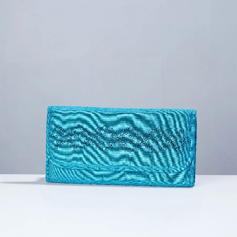 Urban Style Kasuti Embroiderey Clutch Wallet