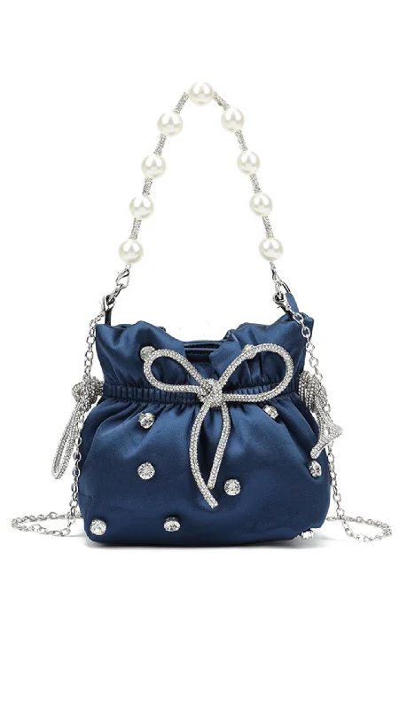 Compact Bags For Minimalist Travelers Belle Clutch- Navy