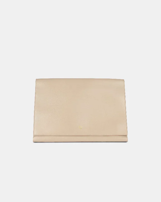 Affordable Bags For Budget Shoppers BO Clutch – SAND