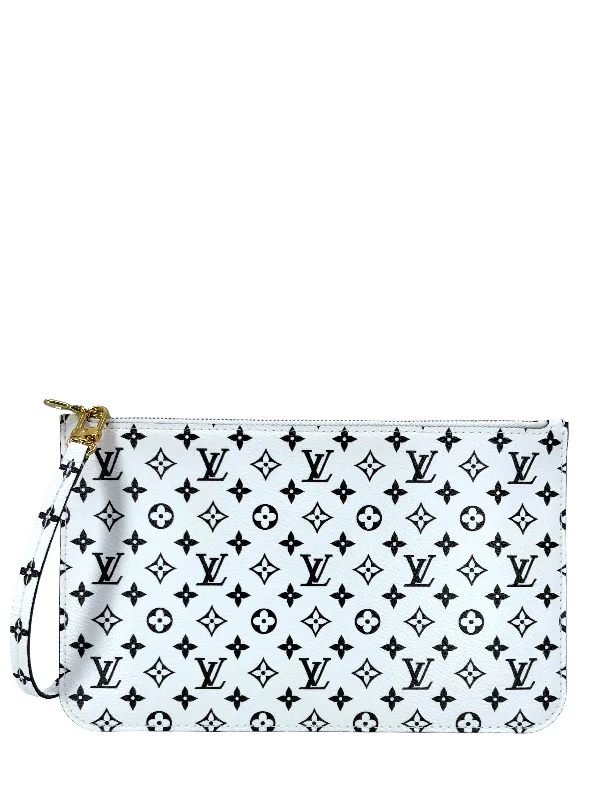 Bags For Free-Spirited And Artistic Styles Louis Vuitton Monogram Giant Neverfull MM Pochette NEW