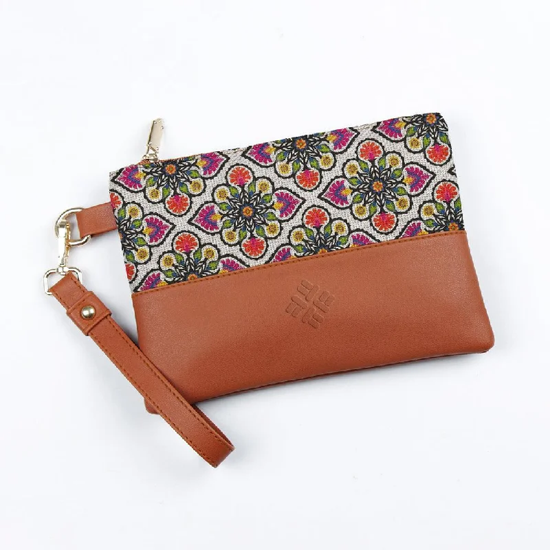 Inspired Bags For Luxury Fashion Lovers Toiletry Pouch Arabic Pattern