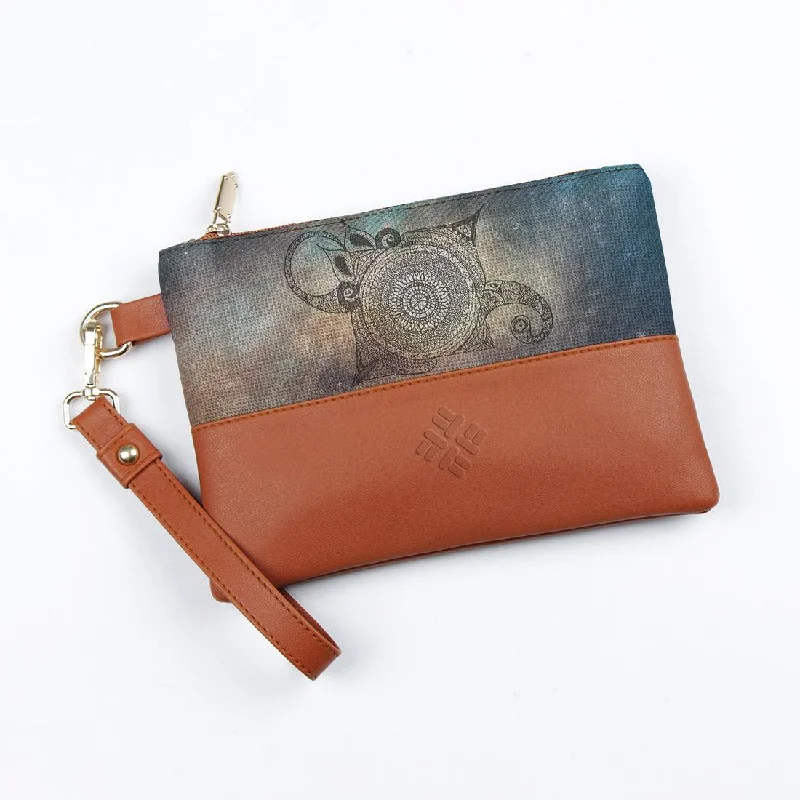 Luxury Bags On Sale Toiletry Pouch mandala