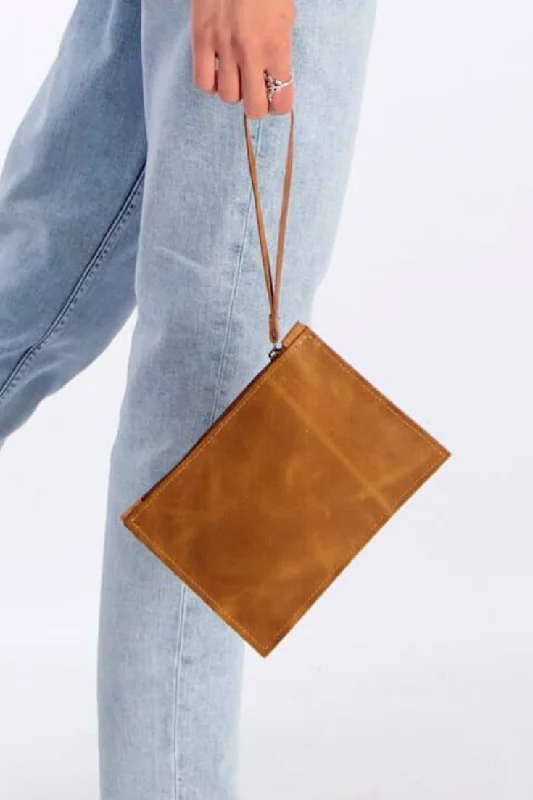 Versatile Bags That Suit Any Outfit Or Event Wristlet Wallet