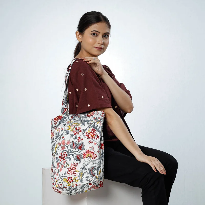 Stylish Bags For Fashion Influencers And Bloggers White - Handcrafted Quilted Sanganeri Block Printed Shoulder Bag Stylish Bags For Fashion Influencers And Bloggers White - Handcrafted Quilted Sanganeri Block Printed Shoulder Bag