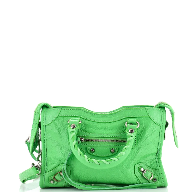 High-Quality Bags On Flash Sale City Classic Studs Bag Leather Nano
