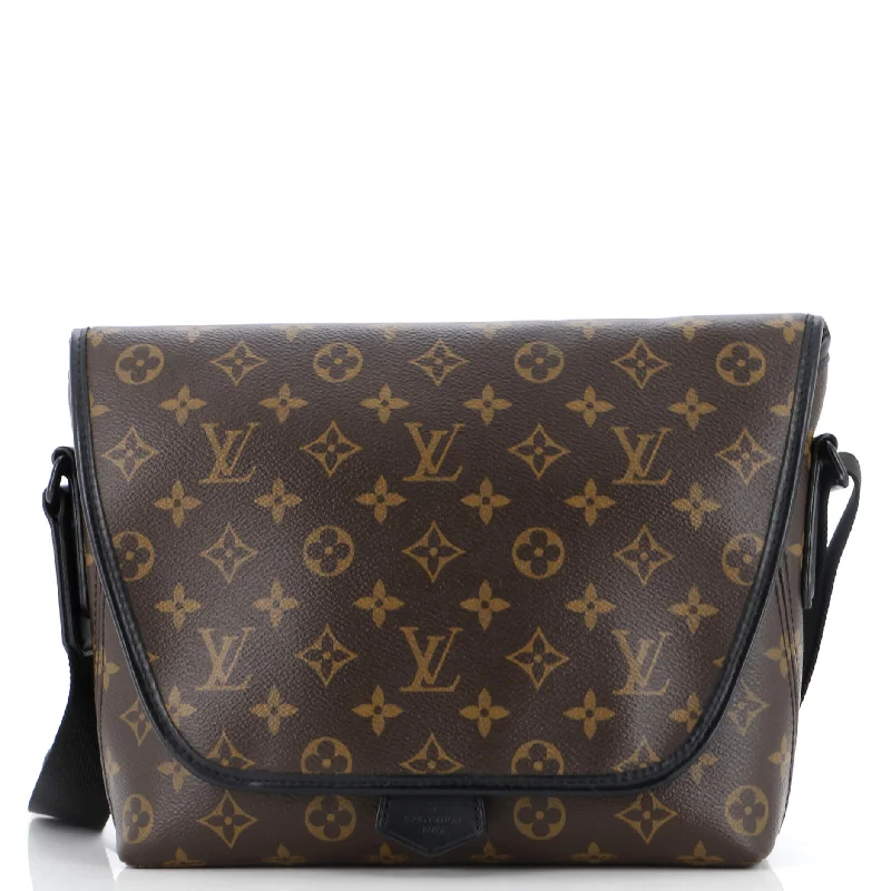 Odor-Resistant And Budget Bags Magnetic Messenger Bag Macassar Monogram Canvas