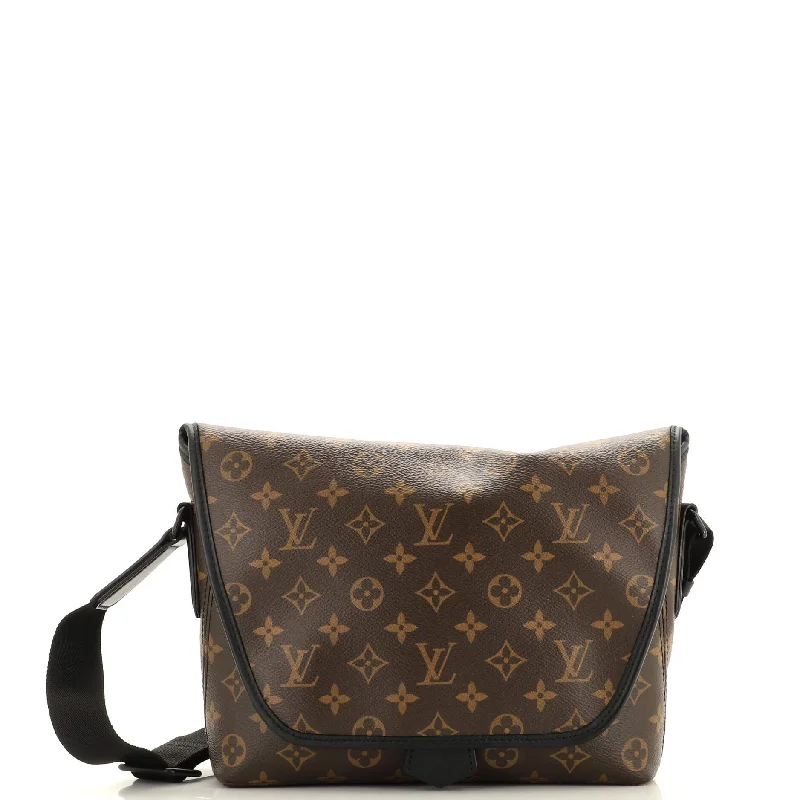 Versatile Bags That Suit Any Outfit Or Event Magnetic Messenger Bag Macassar Monogram Canvas