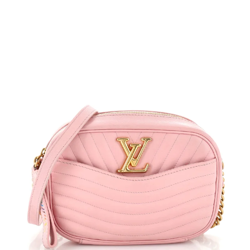 Stylish Yet Affordable Bags New Wave Camera Bag Quilted Leather