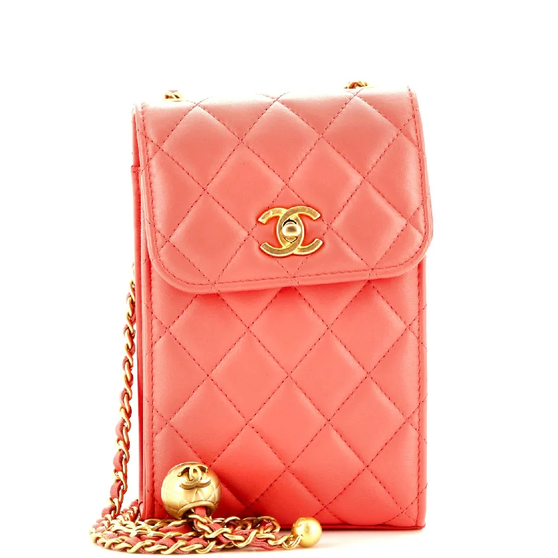 Vintage-Inspired Pearl Crush Phone Holder Crossbody Bag Quilted Lambskin