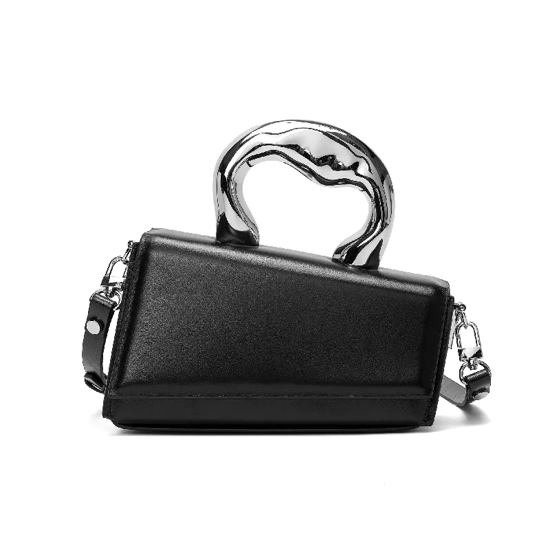 Vintage Bags For Retro And Classic Fashion Lovers Tiffany & Fred Smooth Leather Silver Handle bag