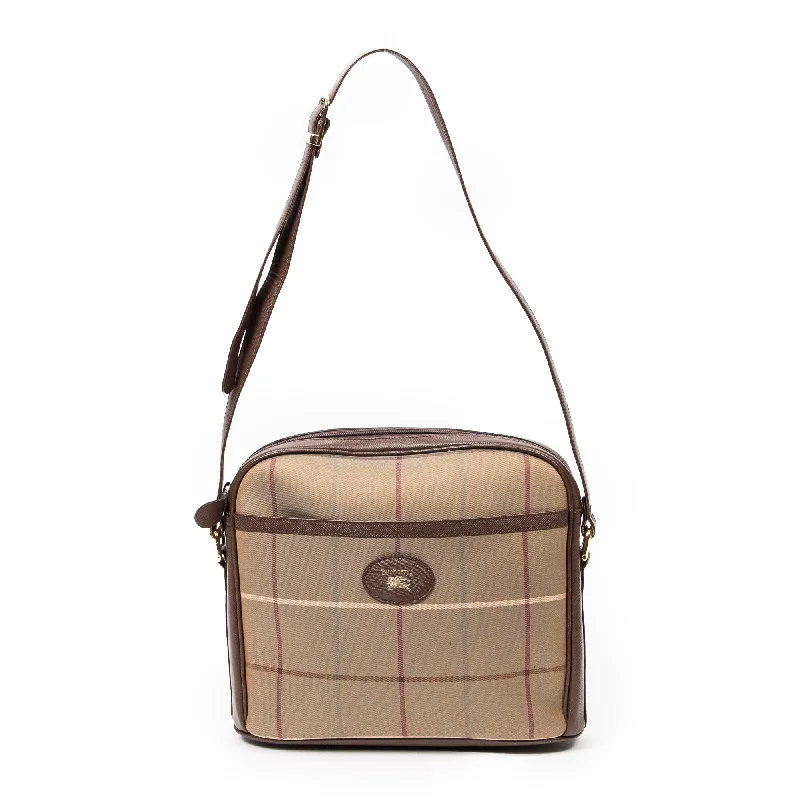 Versatile Bags That Suit Any Outfit Or Event Vintage Burberrys Slip Pocket Shoulder Bag